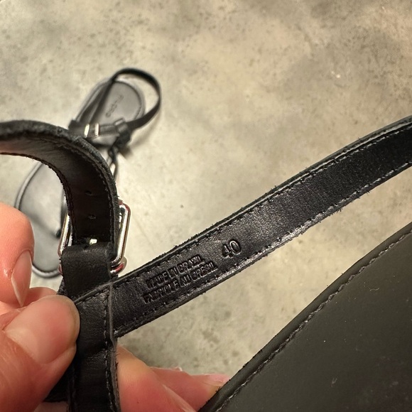 Pilcro Black Minimalist Sandals 9.5/40 - Picture 6 of 7